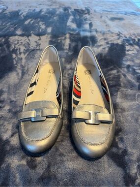 Metallic Gray Anne Klein Classic iFlex with Signature Buckle